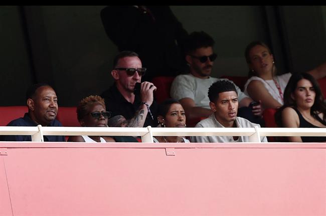 Bellingham dự khán cổ vũ em trai đấu Arsenal